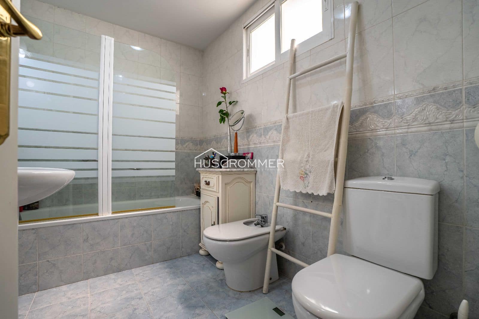 4 soverom Hus til salgs i Castello de la Plana med svømmebasseng garasje - € 295 000 (Ref: 9175956)