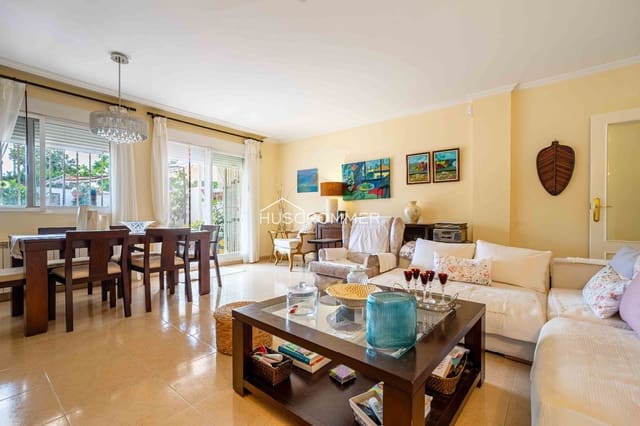 4 sypialnia Dom na sprzedaż w Oeste, Castelló de la Plana z basenem garażem - 295 000 € (Ref: 9175956)