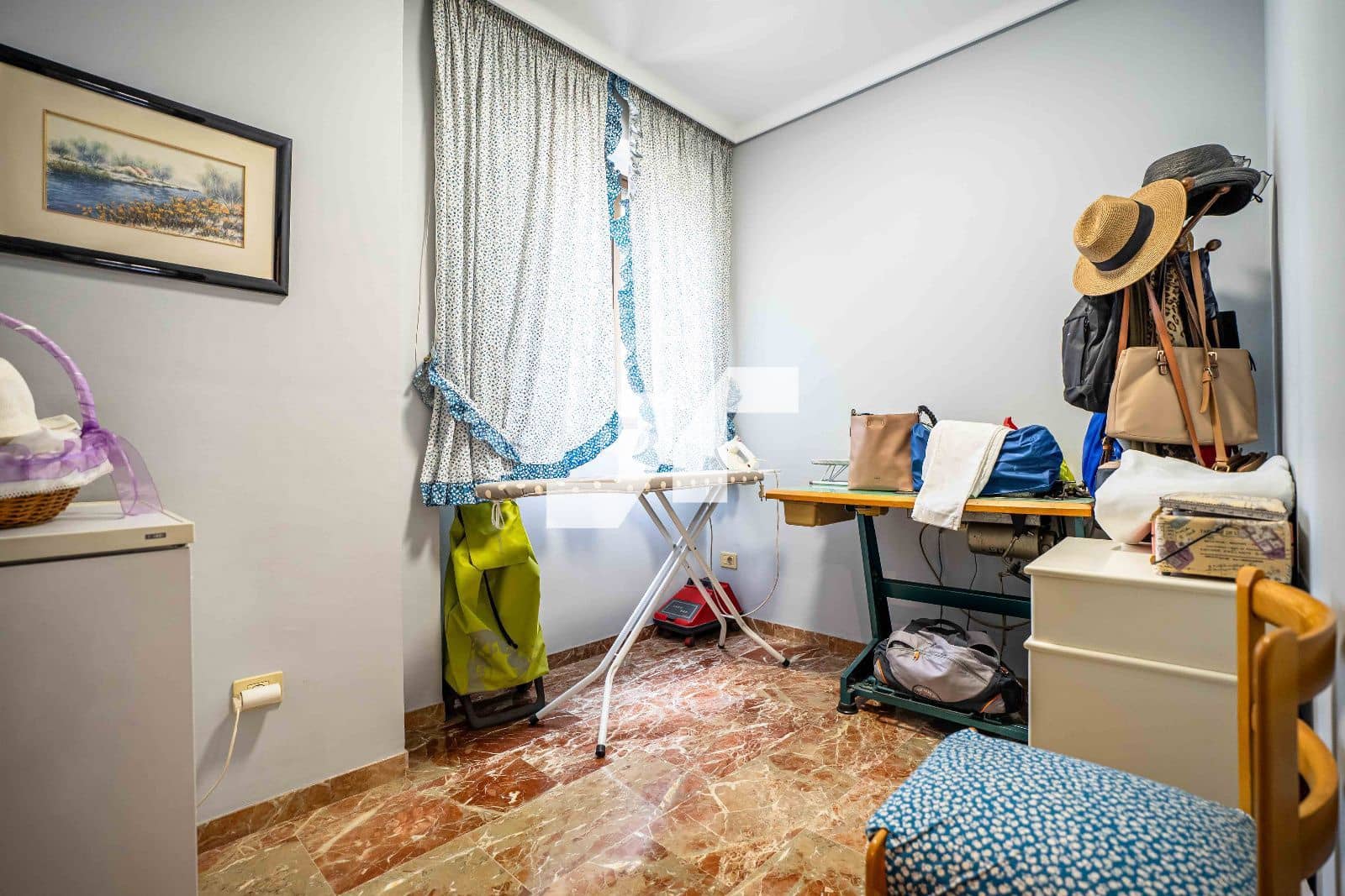 6 bedroom Flat for sale in Castello de la Plana with garage - € 270,000 (Ref: 9251703)