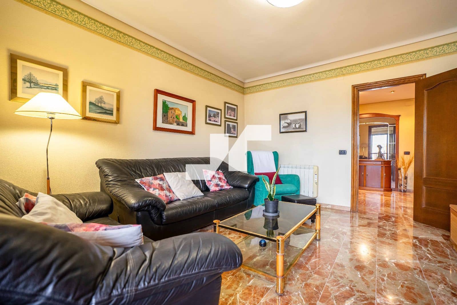 6 bedroom Flat for sale in Castello de la Plana with garage - € 270,000 (Ref: 9251703)