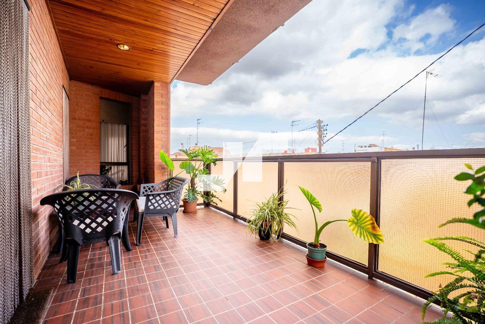 6 bedroom Flat for sale in Castello de la Plana with garage - € 270,000 (Ref: 9251703)