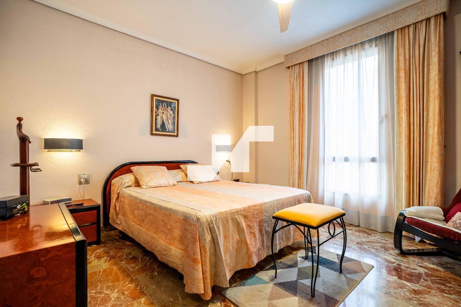 6 bedroom Flat for sale in Castello de la Plana with garage - € 270,000 (Ref: 9251703)