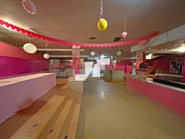 Commercial for rent in Centro, Castelló de la Plana - € 1,500 (Ref: 9256685)