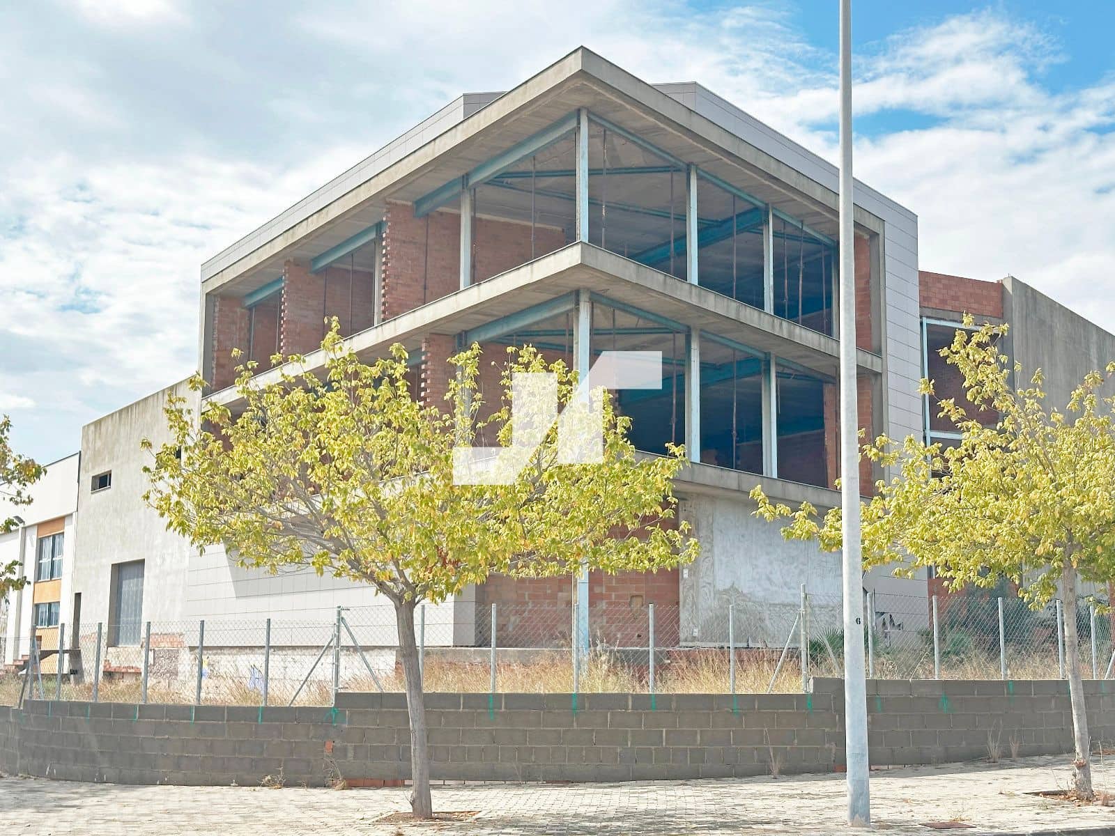 Kontor til salg i La Vall d'Uixo - € 450.000 (Ref: 9274637)