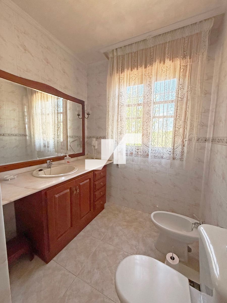 4 soveværelse Villa til salg i Onda med swimmingpool garage - € 280.000 (Ref: 9274725)