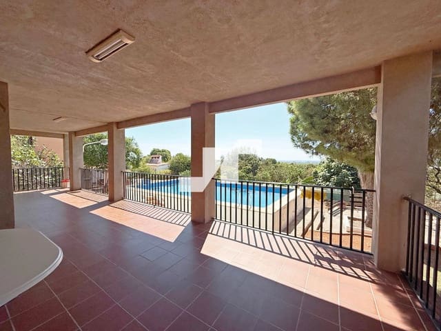 4 soveværelse Villa til salg i Onda med swimmingpool garage - € 280.000 (Ref: 9274725)