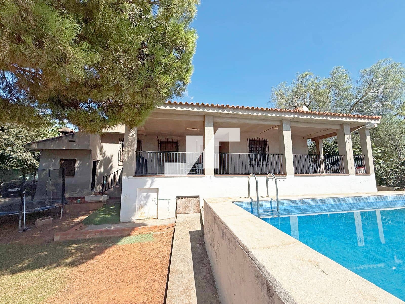 4 soveværelse Villa til salg i Onda med swimmingpool garage - € 280.000 (Ref: 9274725)