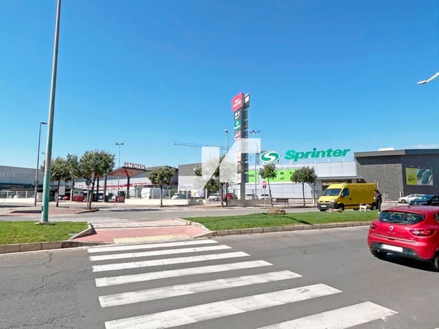 Commercial for rent in Vila-real with garage - € 9,000 (Ref: 9283969)