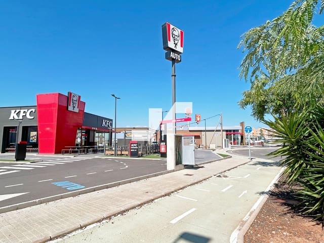 Commercial for rent in Vila-real with garage - € 9,000 (Ref: 9283969)