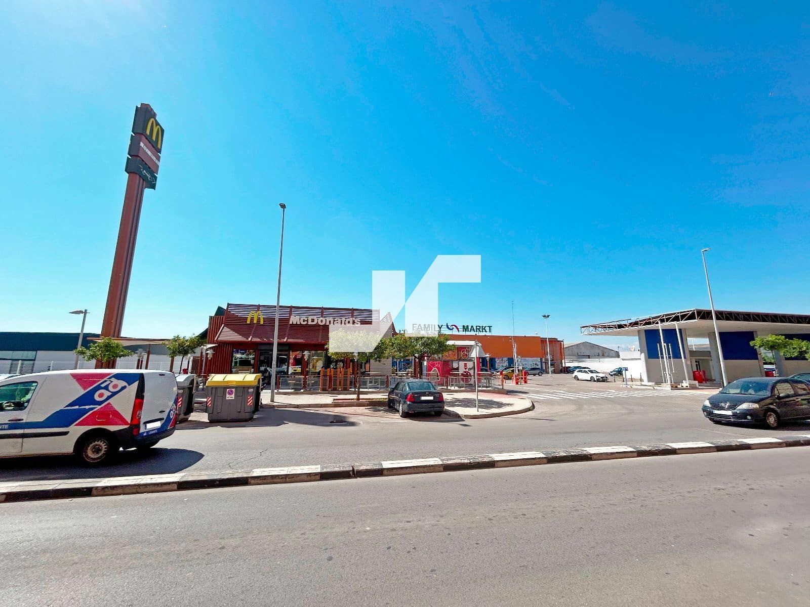 Comercial para venda em Vila-real com garagem - 4 000 000 € (Ref: 9284858)