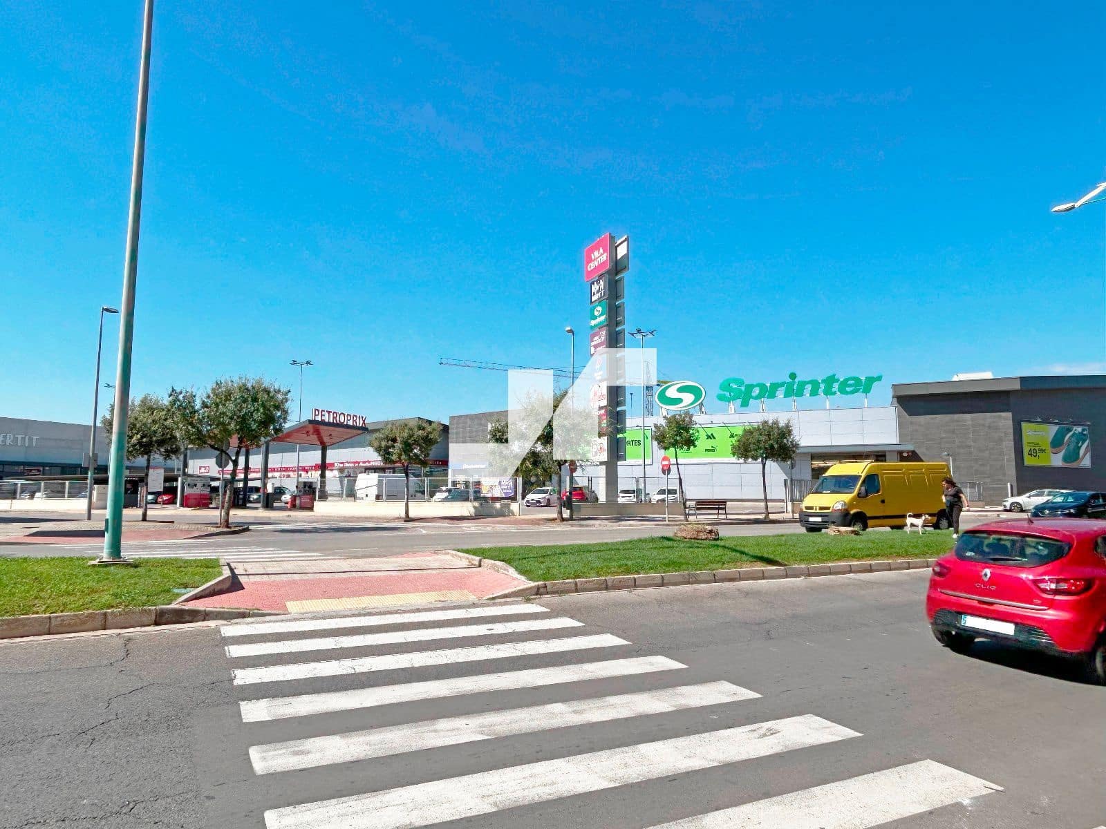 Comercial para venda em Vila-real com garagem - 4 000 000 € (Ref: 9284858)