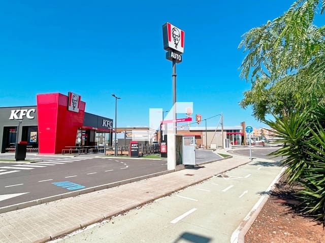 Kommersiell til salgs i Vila-real med garasje - € 4 000 000 (Ref: 9284858)