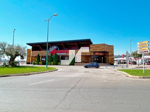 Kommersiell til salgs i Vila-real med garasje - € 4 000 000 (Ref: 9284858)