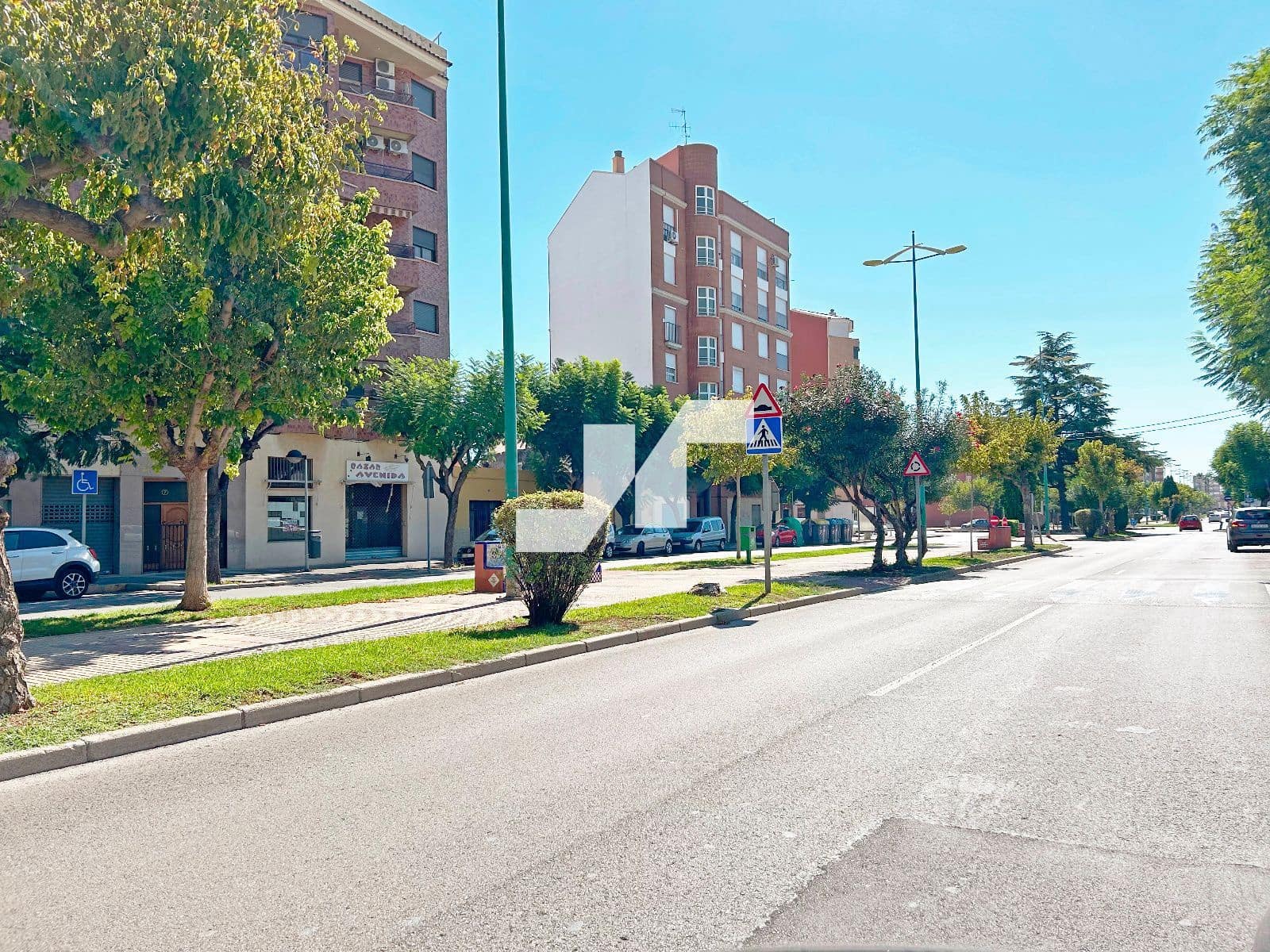 Comercial para venda em Vila-real com garagem - 4 000 000 € (Ref: 9284858)