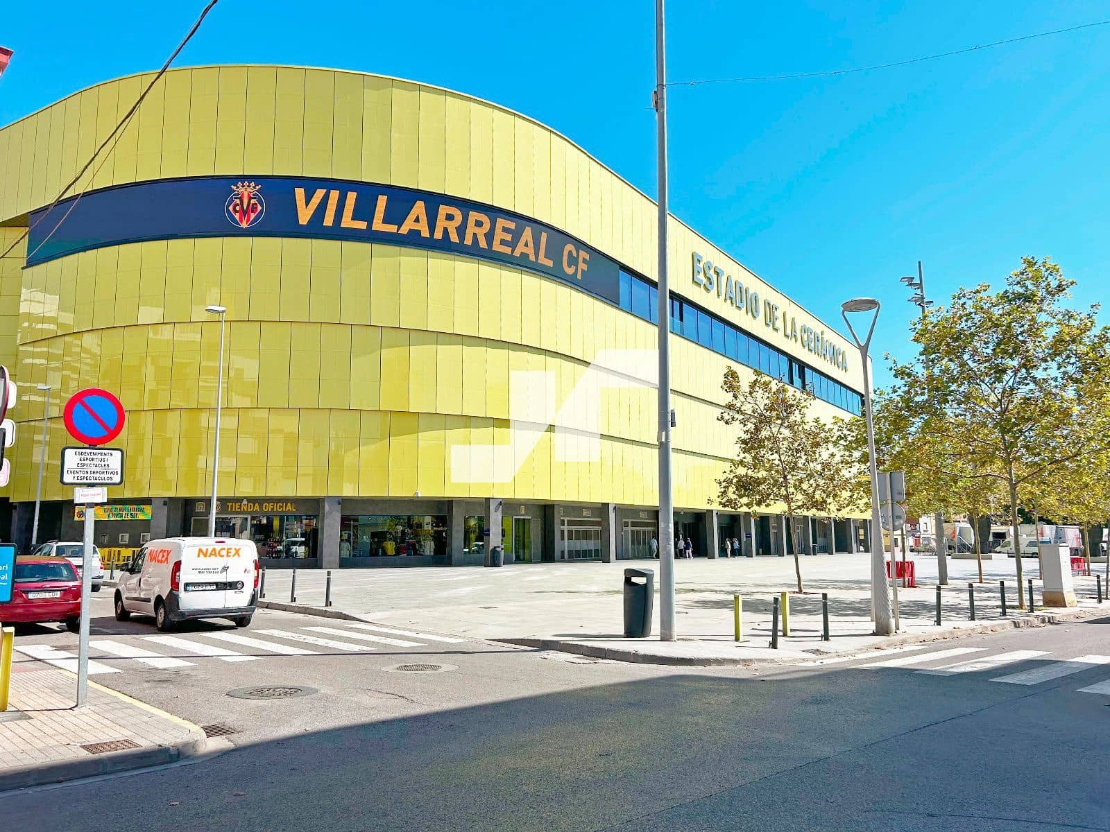 Comercial para venda em Vila-real com garagem - 4 000 000 € (Ref: 9284858)