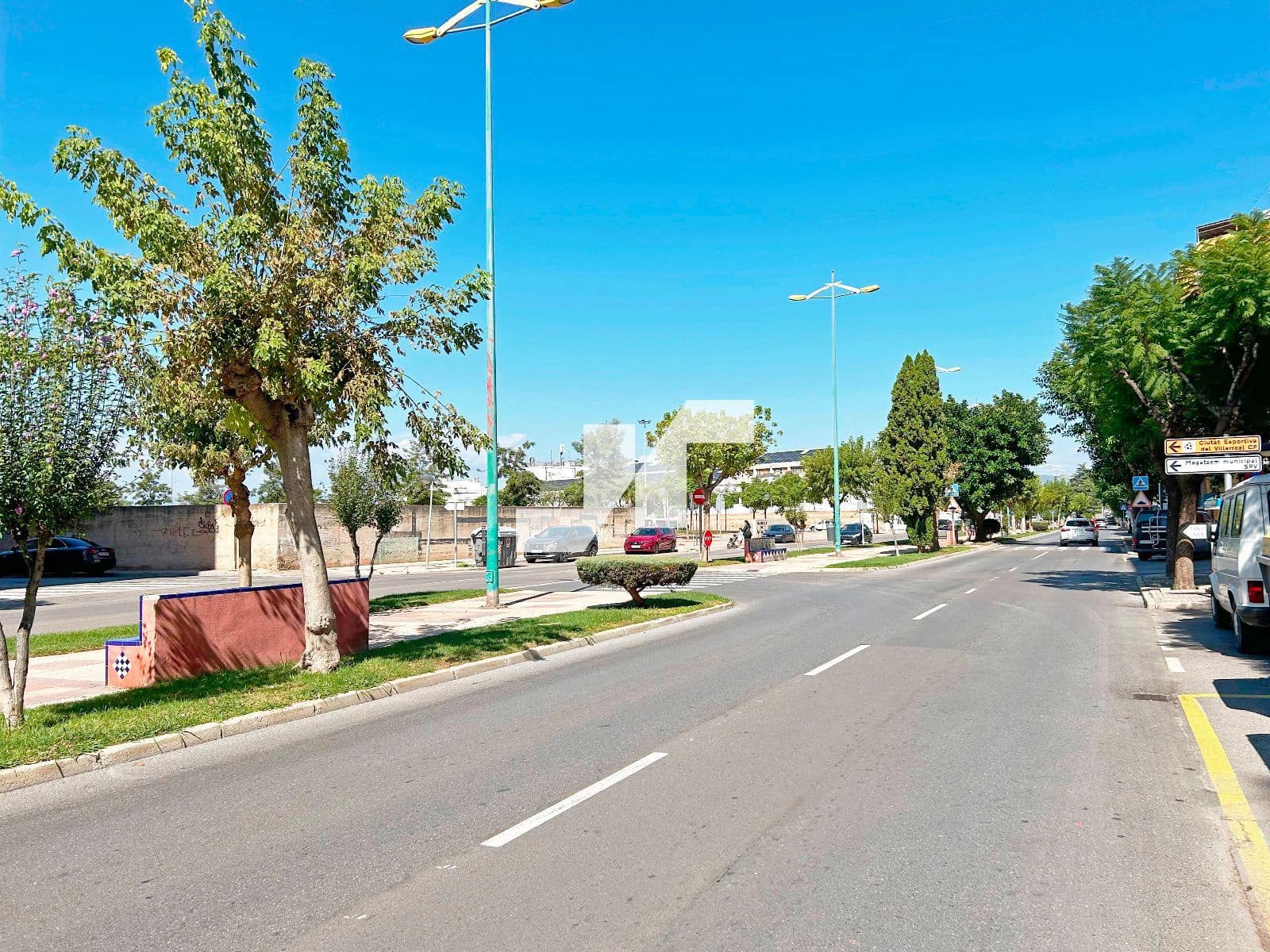 Comercial para venda em Vila-real com garagem - 4 000 000 € (Ref: 9284858)