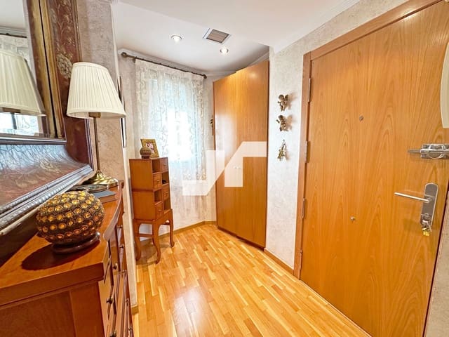 4 soveværelse Lejlighed til salg i Vila-real med swimmingpool garage - € 250.000 (Ref: 9302798)