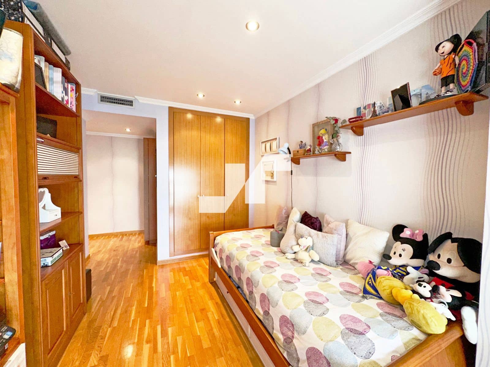 4 slaapkamer Flat te koop in Vila-real met zwembad garage - € 250.000 (Ref: 9302798)