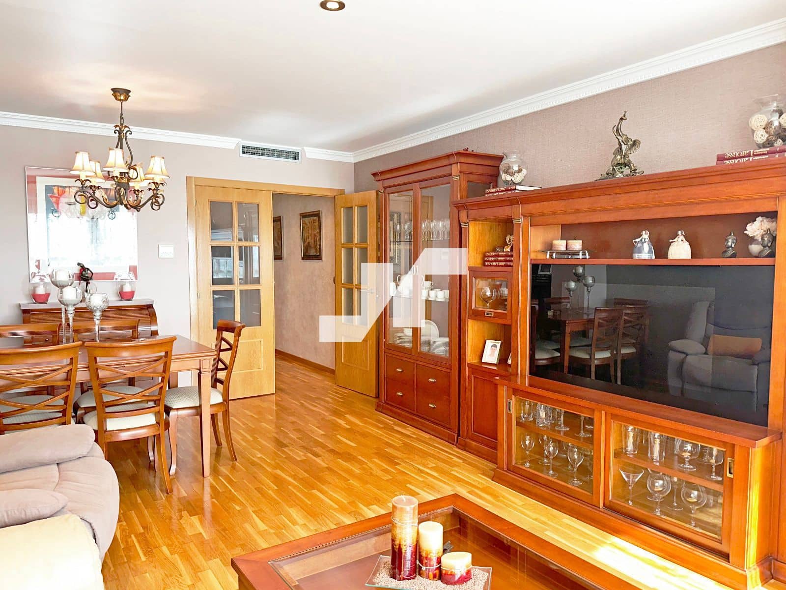 4 slaapkamer Flat te koop in Vila-real met zwembad garage - € 250.000 (Ref: 9302798)