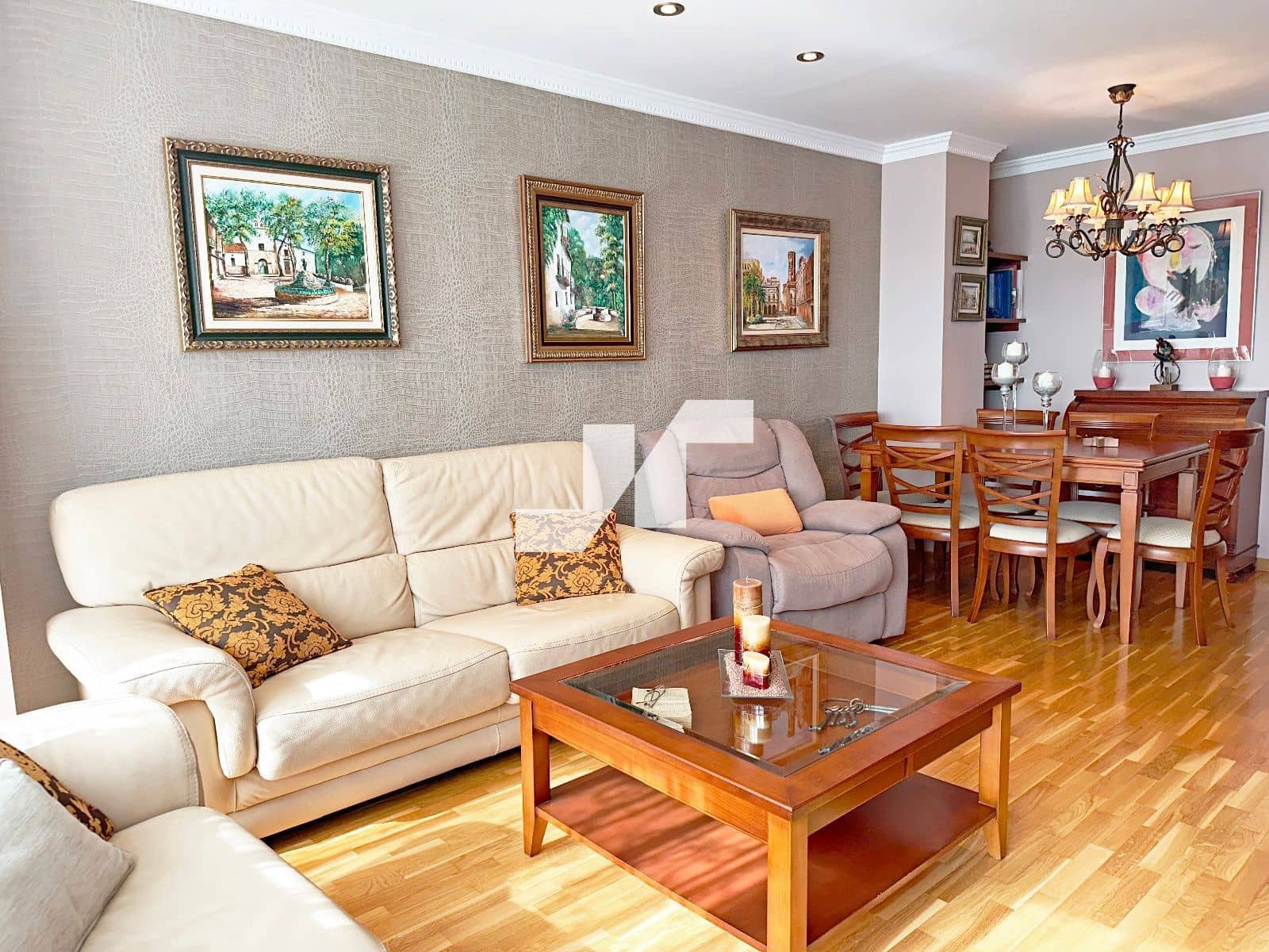 4 slaapkamer Flat te koop in Vila-real met zwembad garage - € 250.000 (Ref: 9302798)