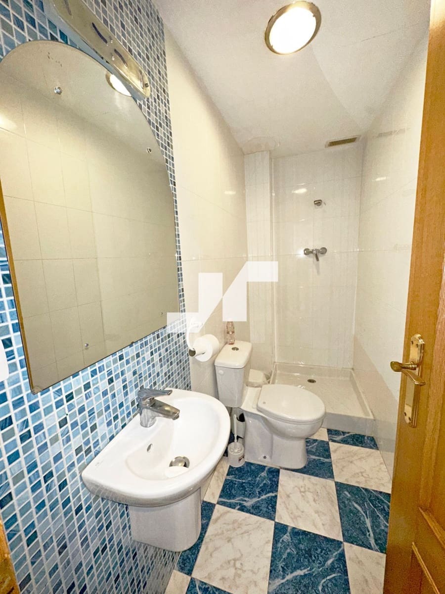 4 bedroom Flat for sale in Vila-real with garage - € 230,000 (Ref: 9319986)