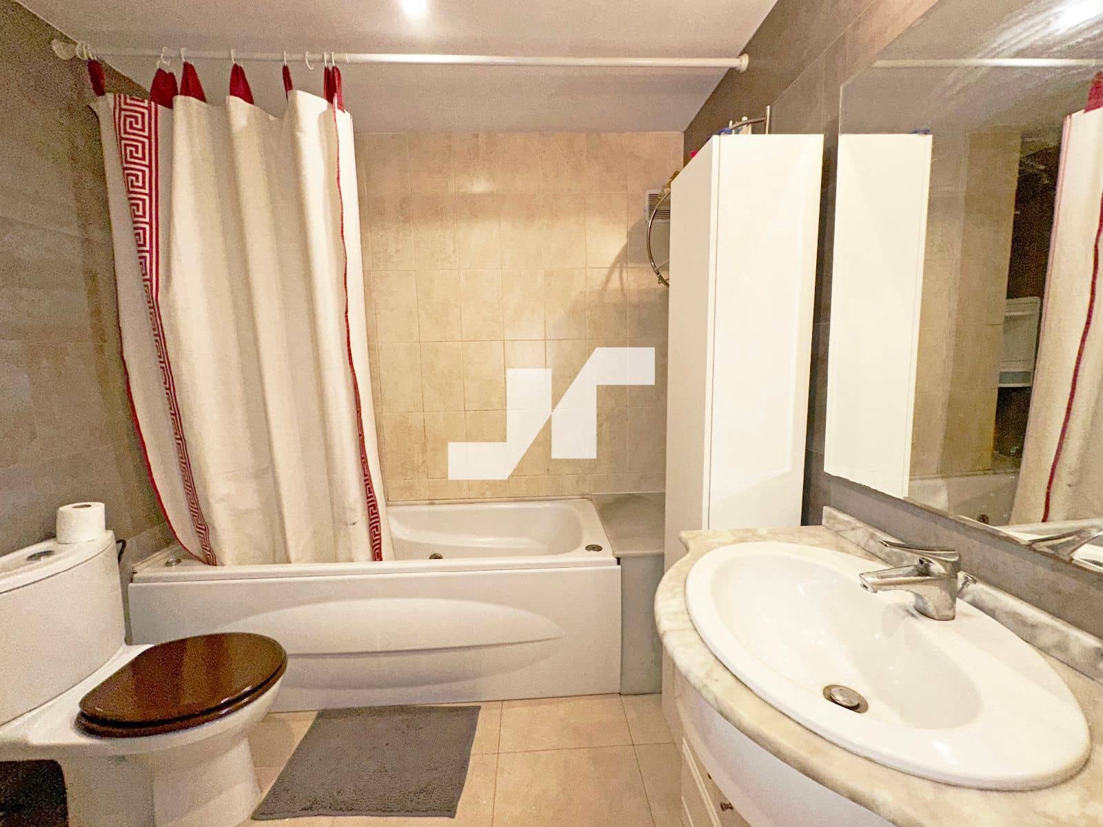 4 bedroom Flat for sale in Vila-real with garage - € 230,000 (Ref: 9319986)