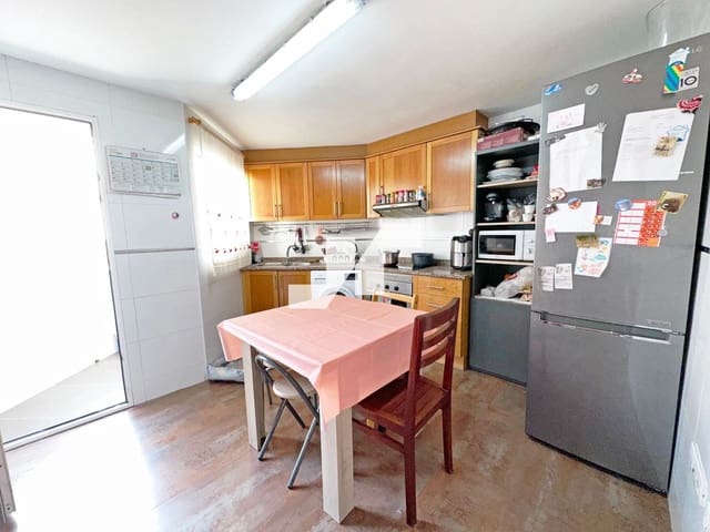 4 soveværelse Lejlighed til salg i Vila-real med garage - € 230.000 (Ref: 9319986)