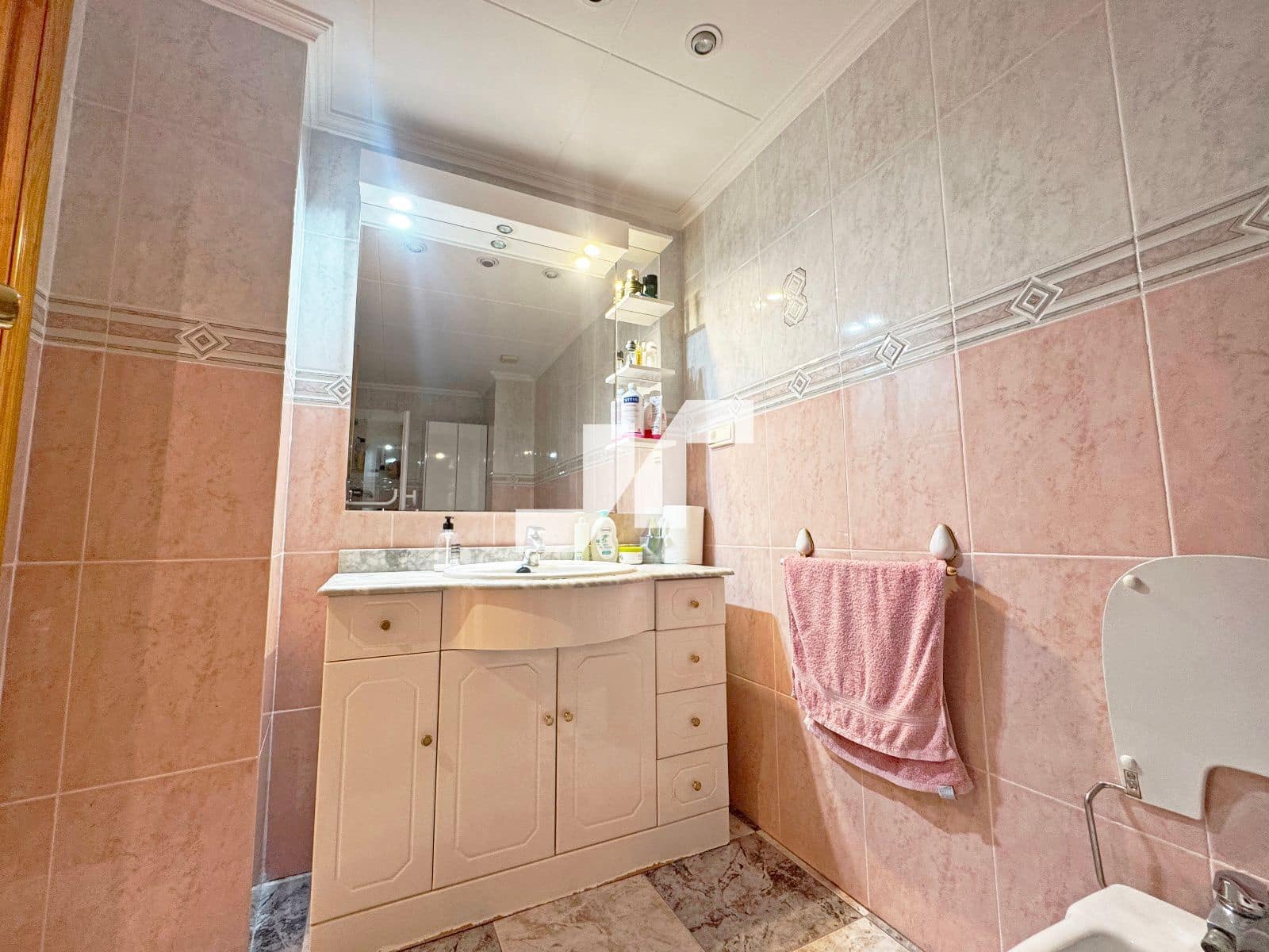 4 soveværelse Villa til salg i L'Alcora med garage - € 250.000 (Ref: 9325808)