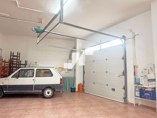 4 bedroom Villa for sale in L'Alcora with garage - € 250,000 (Ref: 9325808)