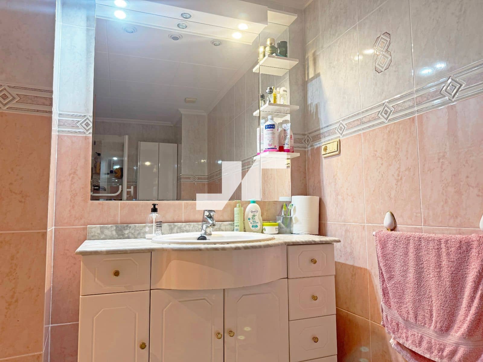 4 soveværelse Villa til salg i L'Alcora med garage - € 250.000 (Ref: 9325808)