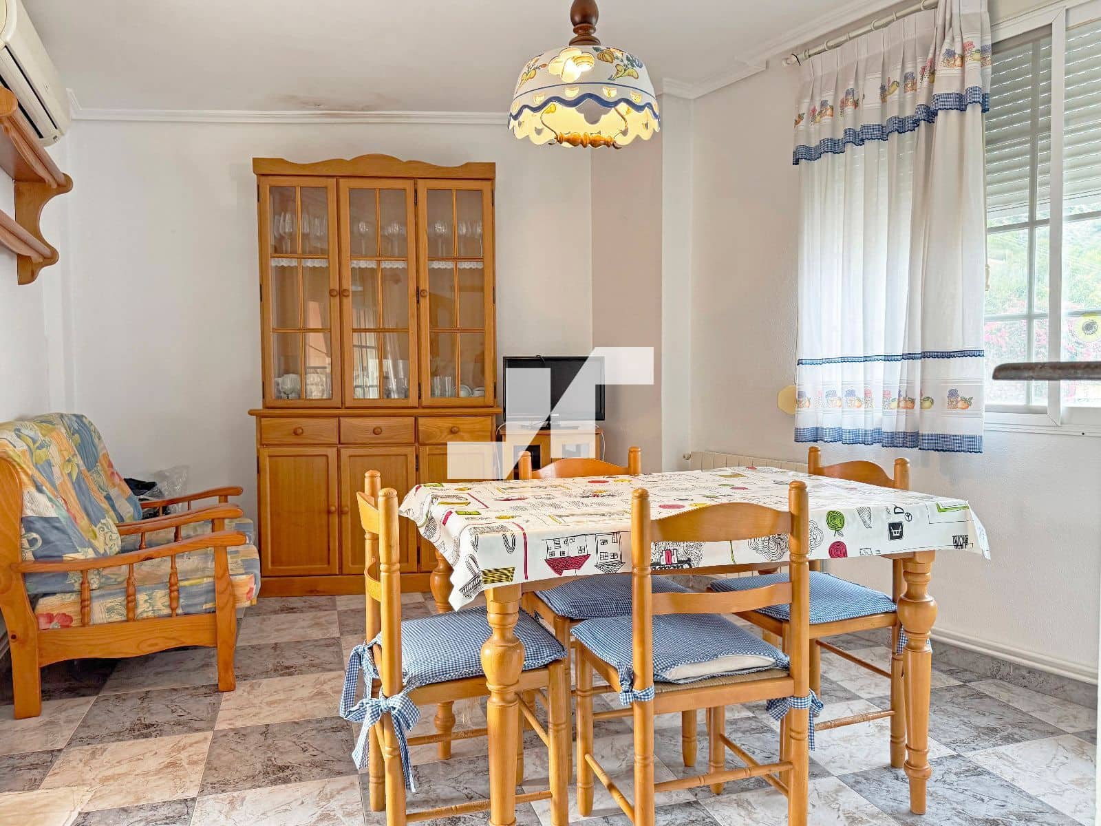 4 soveværelse Villa til salg i L'Alcora med garage - € 250.000 (Ref: 9325808)