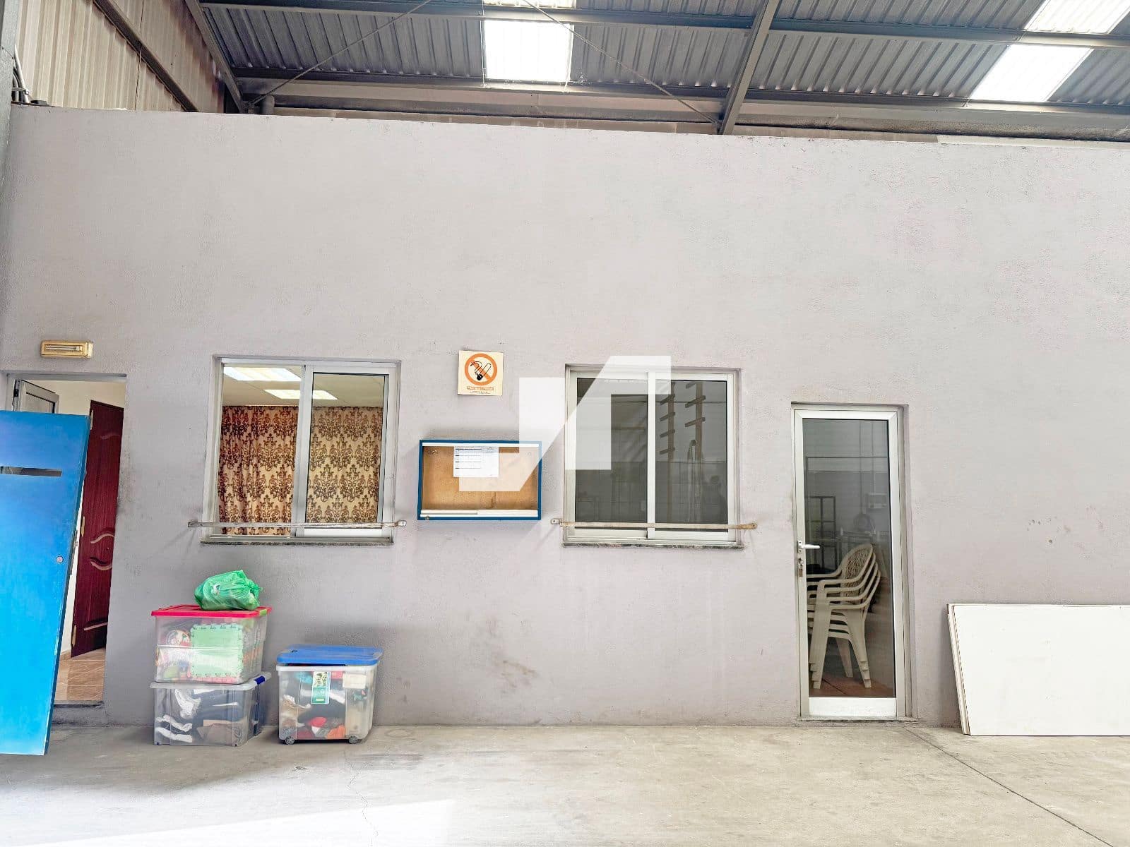 Erhverv til salg i Vila-real - € 250.000 (Ref: 9331155)