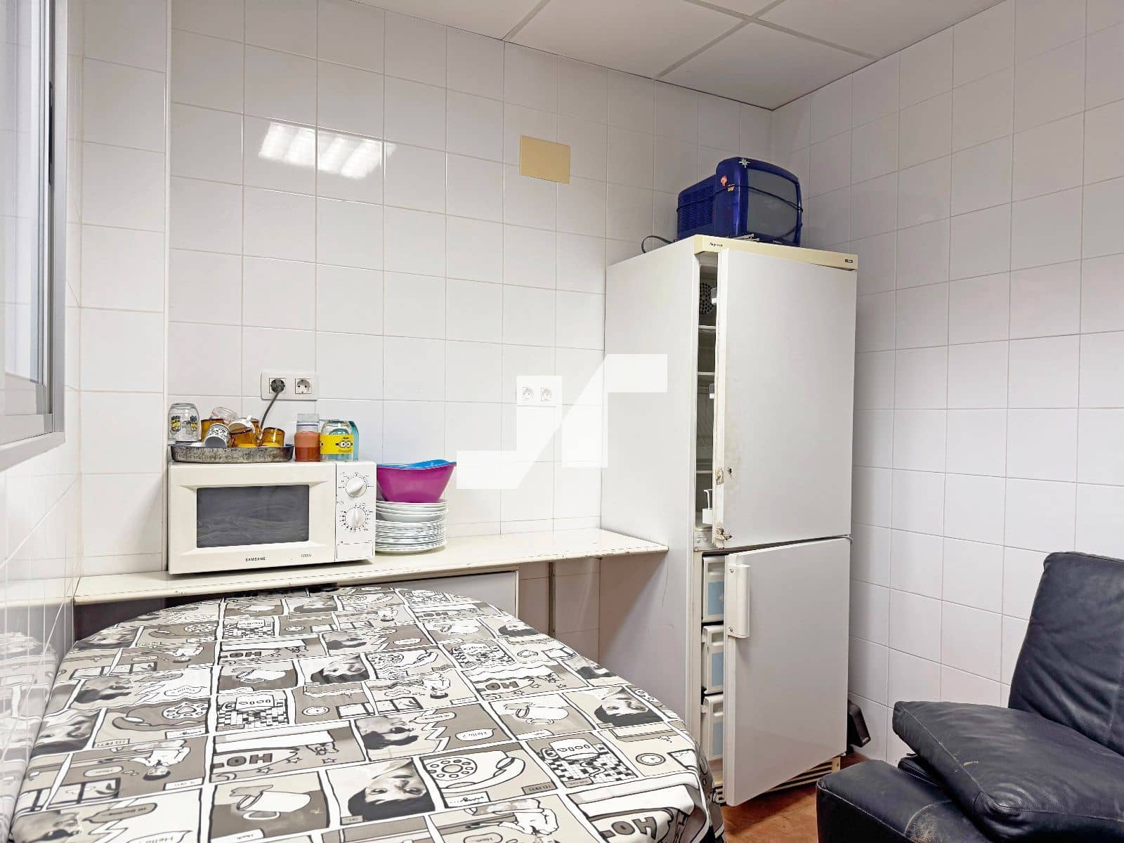 Erhverv til salg i Vila-real - € 250.000 (Ref: 9331155)