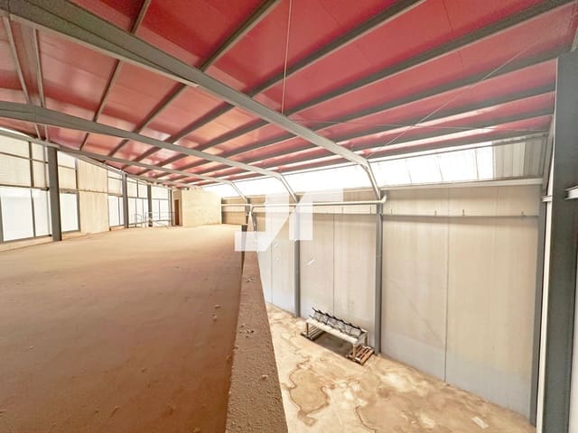 Commercial for sale in Onda - € 198,000 (Ref: 9346566)