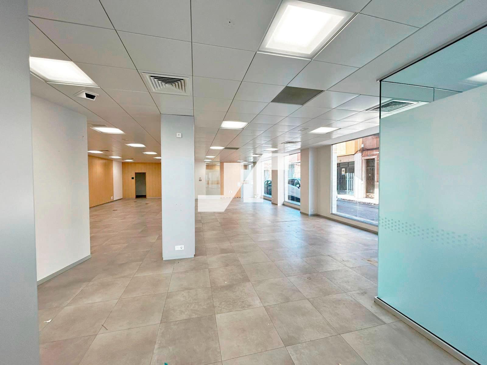 Commercial for rent in Vila-real - € 2,900 (Ref: 9353007)