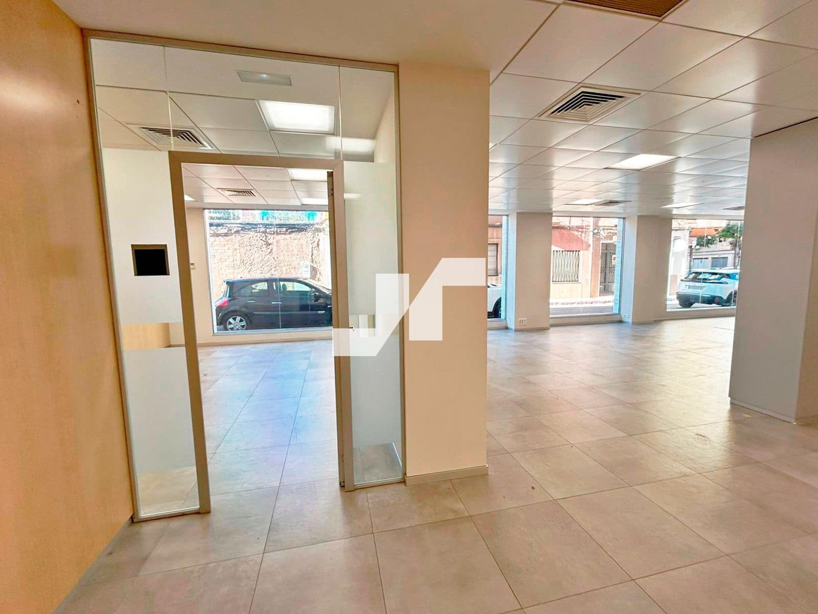 Commercial for rent in Vila-real - € 2,900 (Ref: 9353007)