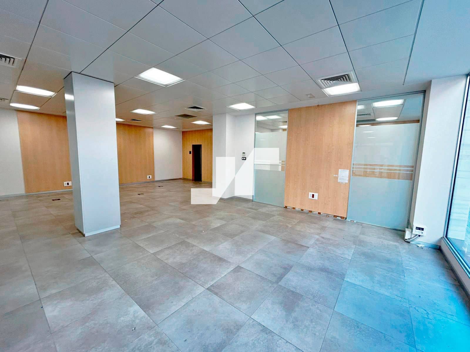 Commercial for rent in Vila-real - € 2,900 (Ref: 9353007)