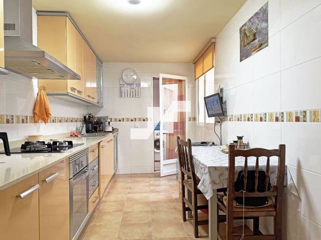 3 soveværelse Lejlighed til salg i Almassora / Almazora med garage - € 160.000 (Ref: 9366901)