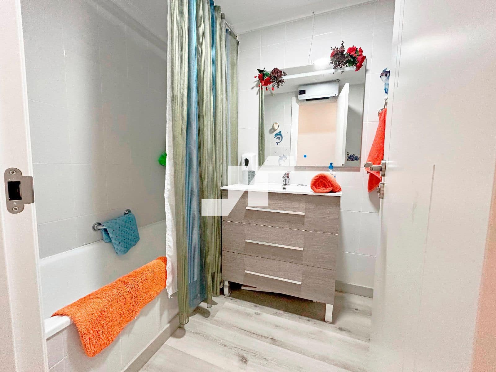 4 bedroom Flat for sale in Vila-real - € 160,000 (Ref: 9383720)