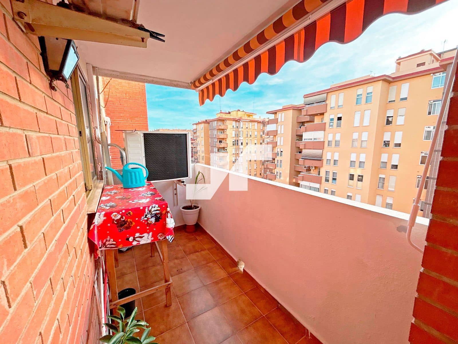 4 bedroom Flat for sale in Vila-real - € 160,000 (Ref: 9383720)