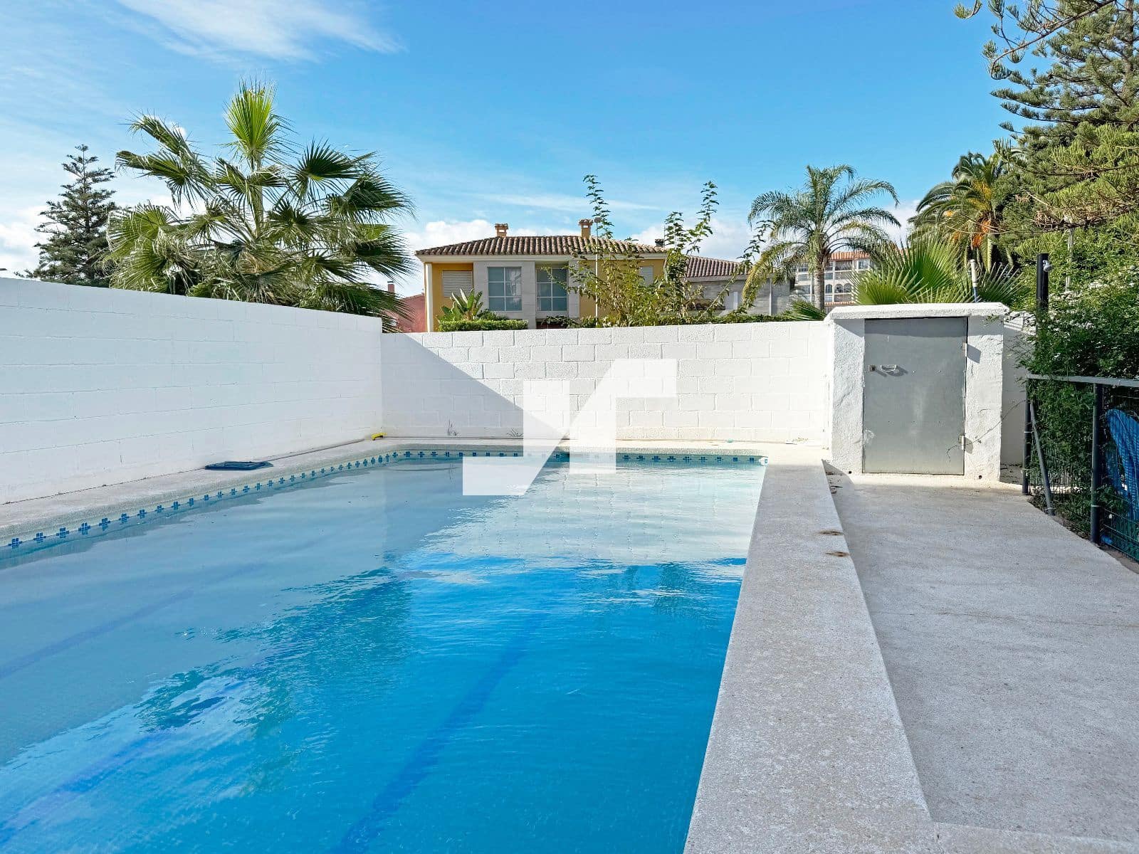 Piso de 3 habitaciones en Benicàssim en venta con piscina garaje - 270.000 € (Ref: 9386459)