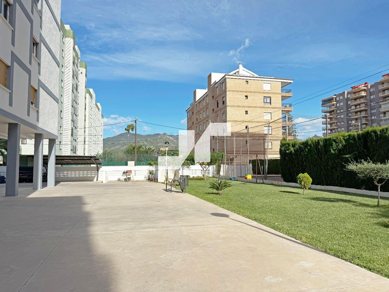 Piso de 3 habitaciones en Benicàssim en venta con piscina garaje - 270.000 € (Ref: 9386459)