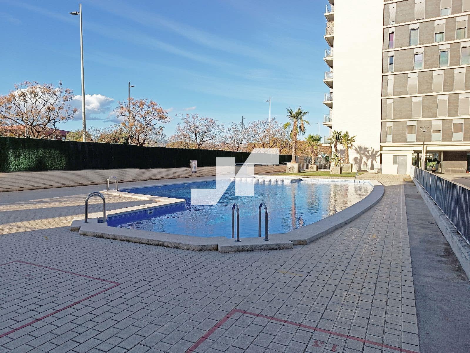 2 bedroom Flat for sale in Castello de la Plana with pool garage - € 220,000 (Ref: 9405863)
