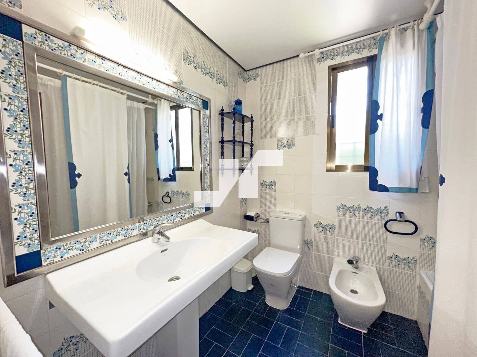 4 soveværelse Villa til salg i Vila-real med swimmingpool garage - € 365.000 (Ref: 9438783)