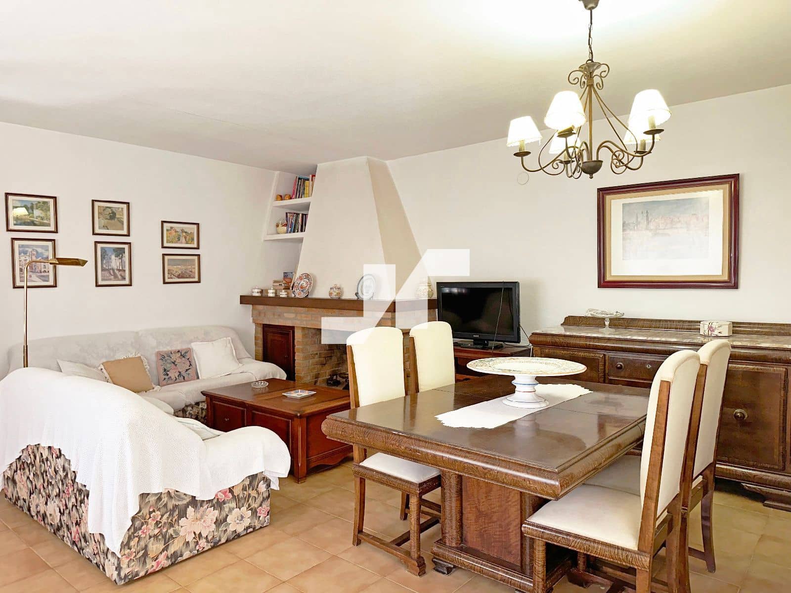 4 soveværelse Villa til salg i Vila-real med swimmingpool garage - € 365.000 (Ref: 9438783)