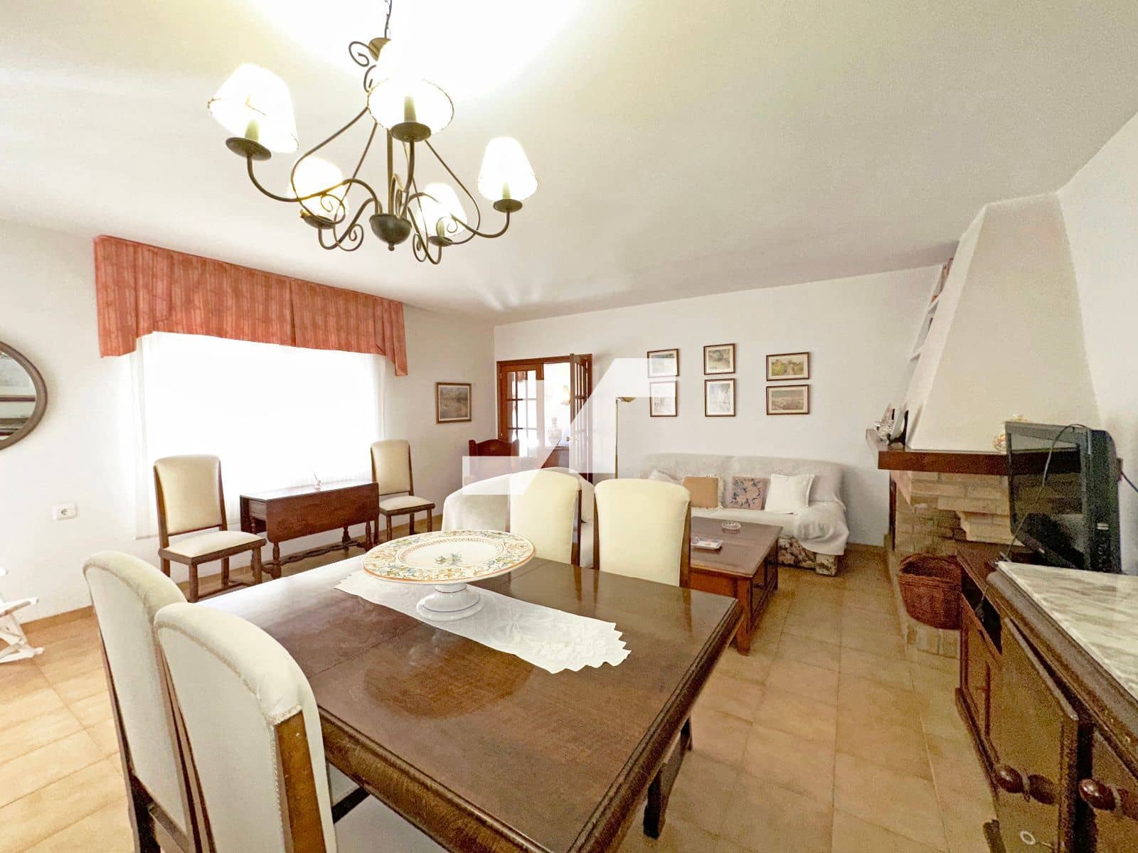 4 soveværelse Villa til salg i Vila-real med swimmingpool garage - € 365.000 (Ref: 9438783)