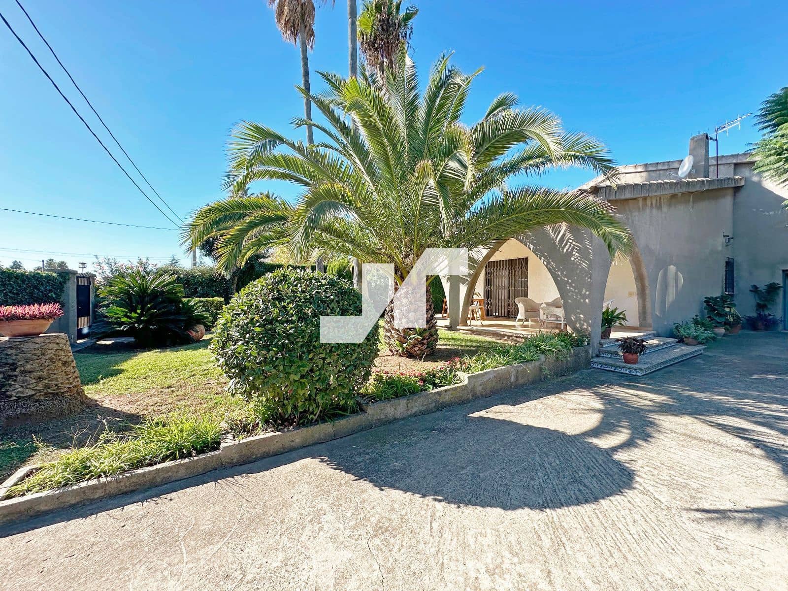 4 soveværelse Villa til salg i Vila-real med swimmingpool garage - € 365.000 (Ref: 9438783)