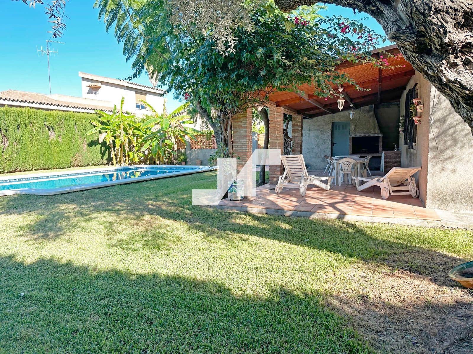 4 soveværelse Villa til salg i Vila-real med swimmingpool garage - € 365.000 (Ref: 9438783)