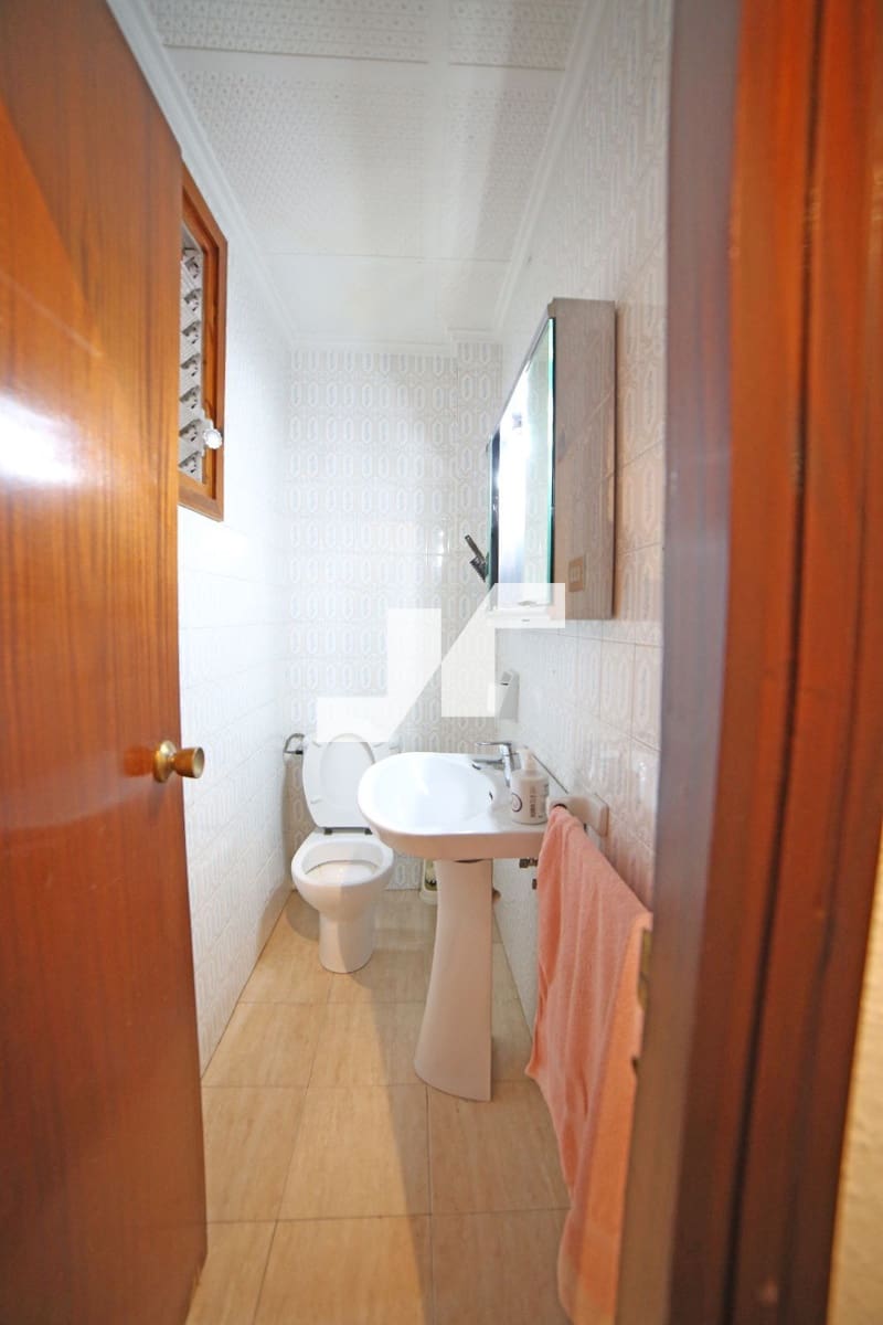 5 Zimmer Villa zu verkaufen in Castello de la Plana mit Garage - 250.000 € (Ref: 9445498)