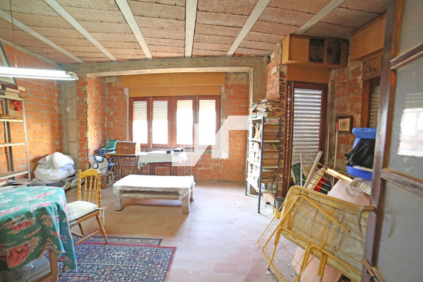 5 Zimmer Villa zu verkaufen in Castello de la Plana mit Garage - 250.000 € (Ref: 9445498)